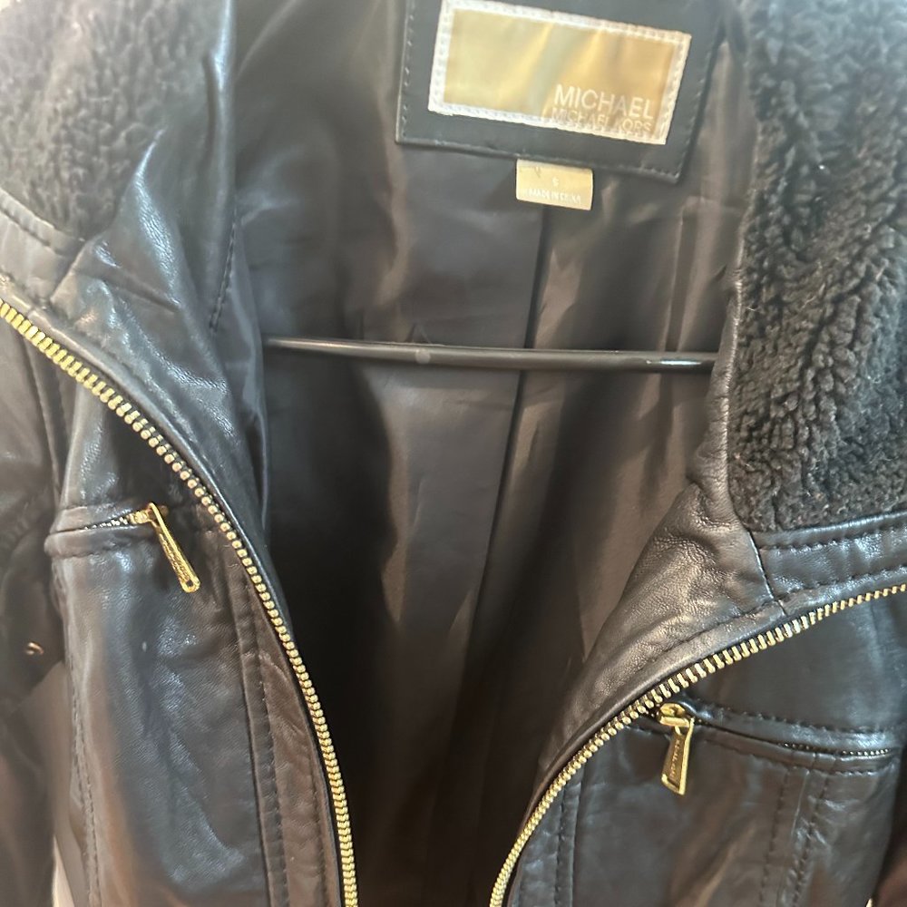 Michael Kors Black Leather Jacket Shearling Fur Collar Size Small